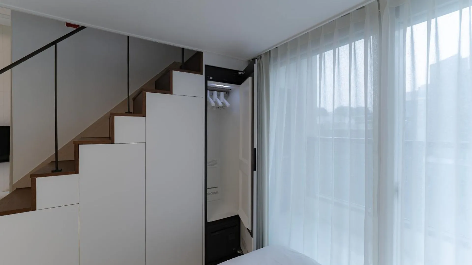 Hotel Uh Flat Signature Gangnam Seoul South Korea